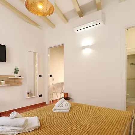 Blu Flamingo Trilussa Apartment